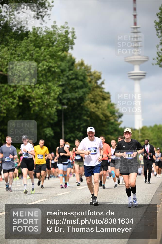 29.06.2025 - hella hamburg halbmarathon Dr. Thomas Lammeyer http://msf.ph/oto/8381634 29.06.2025 10:42:41 Kennedybrücke 1394, 1596, 1791, 1901, 2151, 3094, 3095, 3323, 3338, 3633, 3635, 3636, 3716, 3841, 3927, 4921, 5300, 5713, 5790, 6199, 6200, 6695, 6696, 6751, 6930, 7118, 7119, 7148, 7165, 7244, 7371, 7552, 7692, 7849, 7914, 8539, 8583, 8615, 9424, 9500, 9689, 9699, 10584, 11152 meine-sportfotos.de