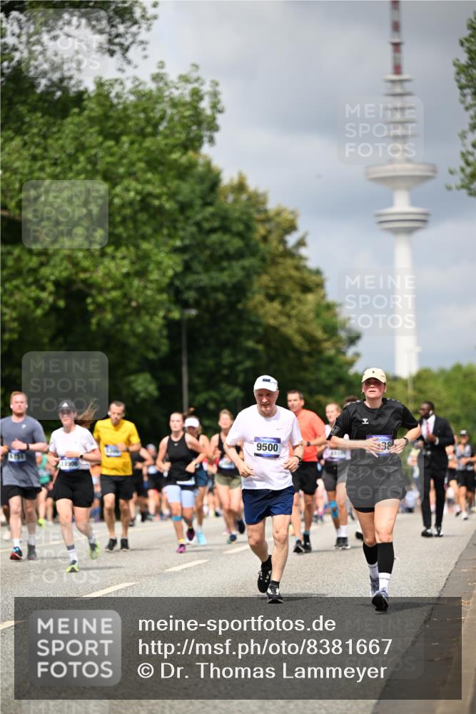 29.06.2025 - hella hamburg halbmarathon Dr. Thomas Lammeyer http://msf.ph/oto/8381667 29.06.2025 10:42:41 Kennedybrücke 1394, 1596, 1791, 1901, 2151, 3094, 3095, 3323, 3338, 3633, 3635, 3636, 3716, 3841, 3927, 4921, 5300, 5713, 5790, 6199, 6200, 6695, 6696, 6751, 6930, 7118, 7119, 7148, 7165, 7244, 7371, 7552, 7692, 7849, 7914, 8539, 8583, 8615, 9424, 9500, 9689, 9699, 10584, 11152 meine-sportfotos.de