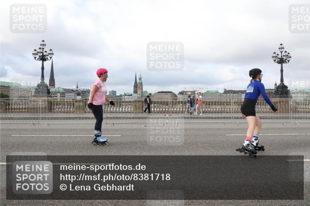 29.06.2025 - hella hamburg halbmarathon Lena Gebhardt http://msf.ph/oto/8381718 29.06.2025 09:15:11 Lombardsbrücke 20533 meine-sportfotos.de