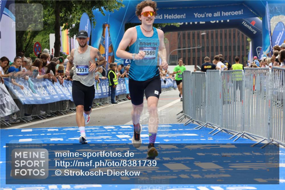 29.06.2025 - hella hamburg halbmarathon Strokosch-Dieckow http://msf.ph/oto/8381739 29.06.2025 10:24:09 Ziel 5612, 6816, 7331, 9269, 10234, 17614, 18569, 19041 meine-sportfotos.de