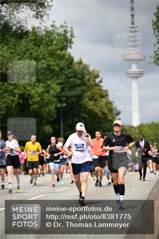 29.06.2025 - hella hamburg halbmarathon Dr. Thomas Lammeyer http://msf.ph/oto/8381775 29.06.2025 10:42:42 Kennedybrücke 1394, 1596, 1791, 1901, 2113, 2151, 3094, 3095, 3323, 3338, 3633, 3635, 3636, 3716, 3841, 3927, 4921, 5161, 5300, 5713, 5790, 6199, 6200, 6695, 6696, 6751, 6930, 7118, 7119, 7148, 7165, 7244, 7371, 7552, 7692, 7849, 7914, 8539, 8583, 8615, 9424, 9500, 9689, 9699, 10584 meine-sportfotos.de