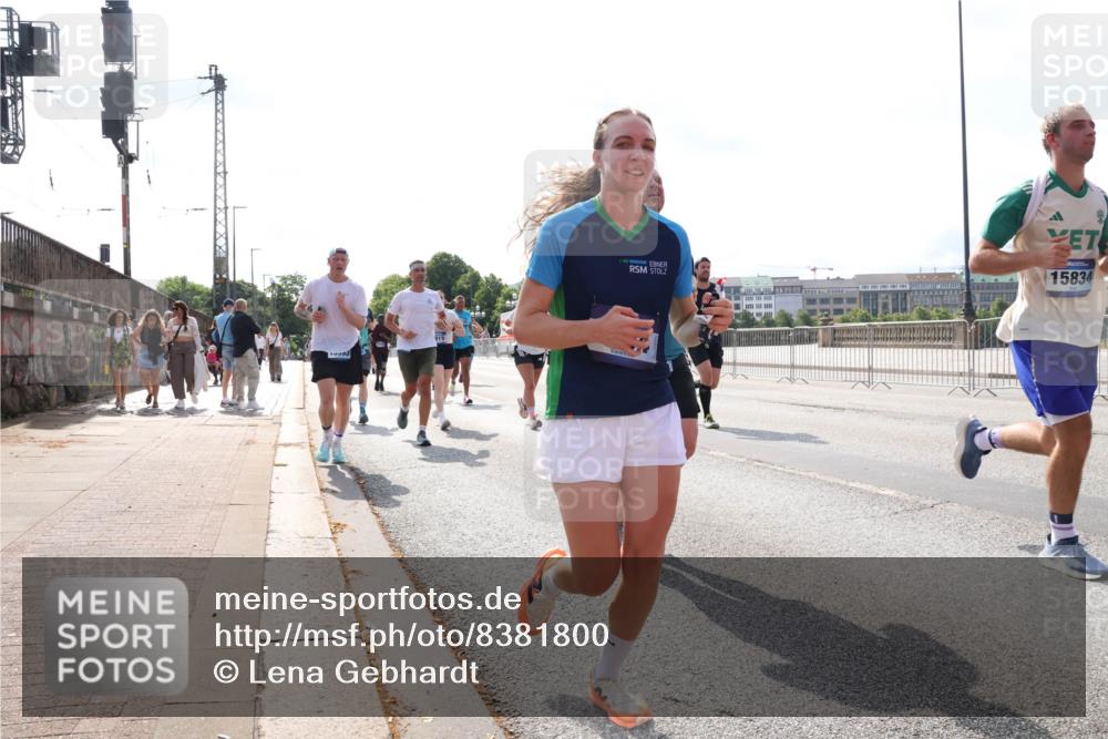 29.06.2025 - hella hamburg halbmarathon Lena Gebhardt http://msf.ph/oto/8381800 29.06.2025 10:02:46 Lombardsbrücke 15834, 1128, 1254, 1482, 1702, 1733, 2142, 2685, 2712, 2810, 2819, 3225, 3630, 3780, 3919, 3976, 4066, 4204, 4613, 4665, 4904, 5734, 6217, 6295, 6708, 6752, 6815, 6860, 6997, 7049, 7323, 7869, 7888, 8003, 8364, 8481, 8483, 8614, 8624, 8662, 8749, 9006, 9020, 9021, 9131, 9554, 9986, 10128, 10295, 10539, 10866, 11191, 11250, 11515, 11670, 11702, 11782, 11935, 11968, 12422, 12908, 14224 meine-sportfotos.de