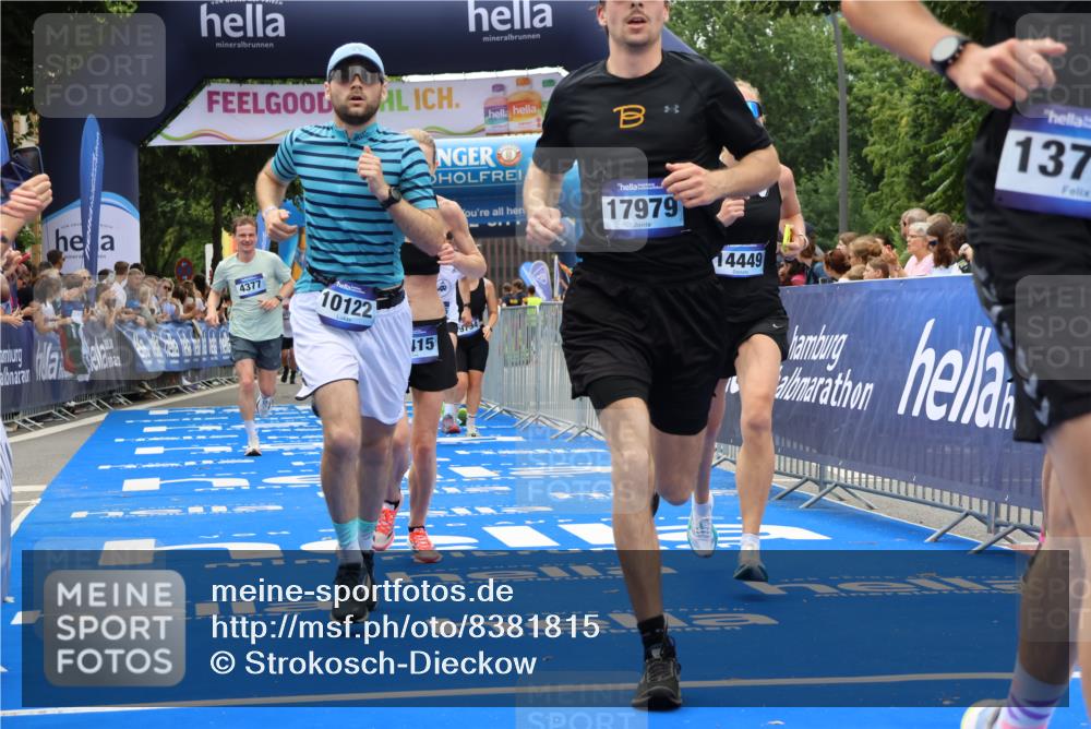 29.06.2025 - hella hamburg halbmarathon Strokosch-Dieckow http://msf.ph/oto/8381815 29.06.2025 10:46:59 Ziel 1139, 1460, 1689, 4091, 4377, 5472, 6700, 9794, 10122, 12579, 13728, 14385, 14415, 14449, 14594, 14783, 15825, 16081, 17979 meine-sportfotos.de