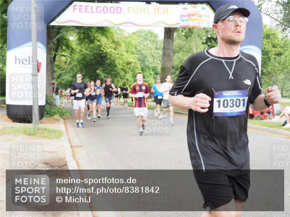 29.06.2025 - hella hamburg halbmarathon MichiJ http://msf.ph/oto/8381842 29.06.2025 10:46:34 Zwischen KM18-KM19 4238, 6033, 6438, 6754, 8326, 10281, 10301, 11041, 12564, 12736, 13706, 14732, 15344, 17814, 18377, 18727 meine-sportfotos.de