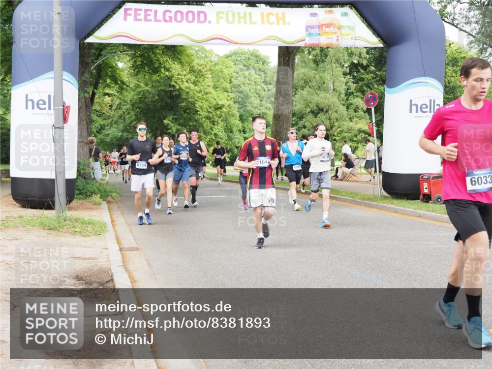 29.06.2025 - hella hamburg halbmarathon MichiJ http://msf.ph/oto/8381893 29.06.2025 10:46:35 Zwischen KM18-KM19 2730, 4238, 6033, 6087, 6438, 6754, 8326, 10281, 10301, 11041, 11935, 12564, 13706, 14732, 15344, 17814, 18377, 18727, 18855 meine-sportfotos.de