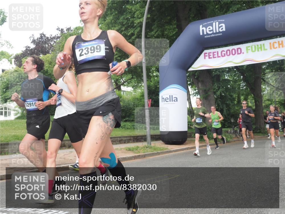 29.06.2025 - hella hamburg halbmarathon KatJ http://msf.ph/oto/8382030 29.06.2025 10:25:21 Zwischen KM18-KM19 1385, 2121, 2399, 5042, 6915, 6993, 7154 meine-sportfotos.de