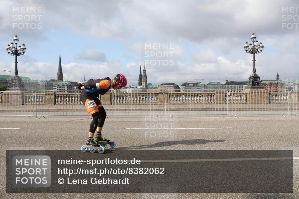 29.06.2025 - hella hamburg halbmarathon Lena Gebhardt http://msf.ph/oto/8382062 29.06.2025 08:52:24 Lombardsbrücke 389 meine-sportfotos.de