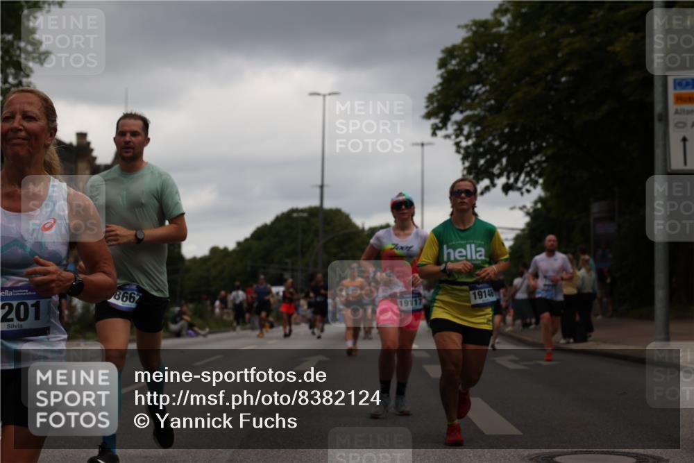 29.06.2025 - hella hamburg halbmarathon Yannick Fuchs http://msf.ph/oto/8382124 29.06.2025 10:54:56 20KM 1188, 1364, 1414, 1453, 1653, 1823, 2322, 2323, 2426, 2661, 3698, 5602, 5603, 5775, 6201, 6487, 6708, 6754, 6757, 6921, 7006, 7250, 7306, 7636, 7759, 7761, 8483, 8662, 9020, 9021, 9611, 9984, 10295, 10534, 11623, 11702, 11782, 12789, 12908, 13459, 13516, 15269, 16621, 17145, 17226, 17951, 17952, 18133, 18757, 19117, 19146, 19242 meine-sportfotos.de