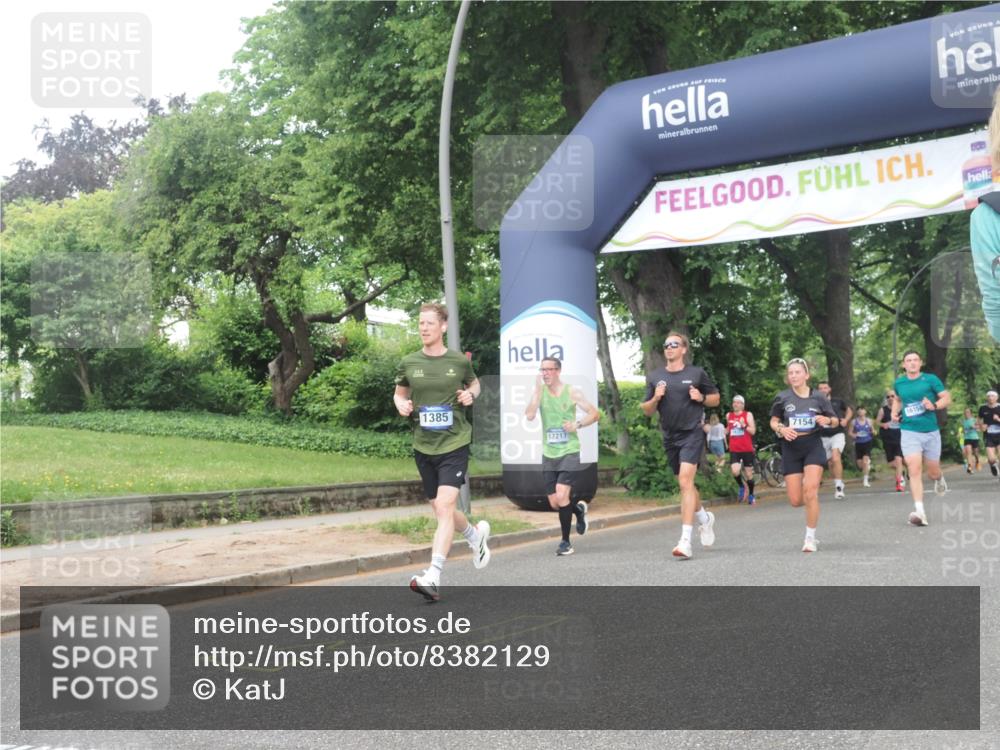 29.06.2025 - hella hamburg halbmarathon KatJ http://msf.ph/oto/8382129 29.06.2025 10:25:22 Zwischen KM18-KM19 1385, 2121, 2399, 5042, 6915, 6993, 7154 meine-sportfotos.de