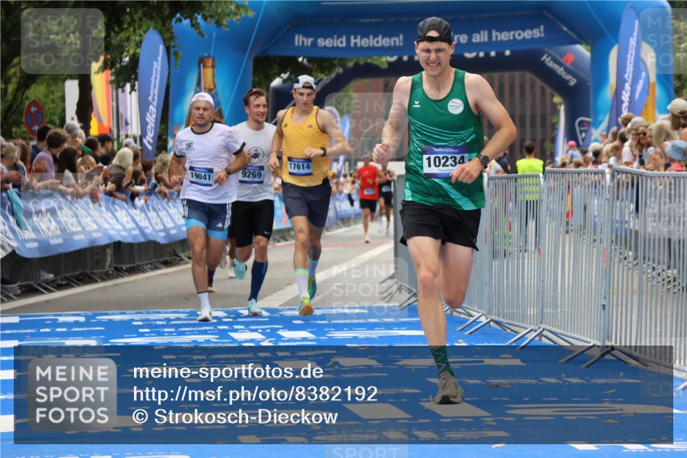 29.06.2025 - hella hamburg halbmarathon Strokosch-Dieckow http://msf.ph/oto/8382192 29.06.2025 10:24:04 Ziel 7331, 9269, 10234, 14753, 17614, 18569, 19041 meine-sportfotos.de