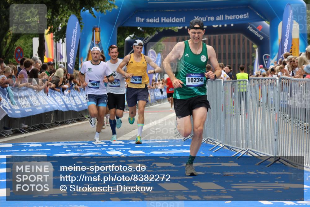 29.06.2025 - hella hamburg halbmarathon Strokosch-Dieckow http://msf.ph/oto/8382272 29.06.2025 10:24:04 Ziel 7331, 9269, 10234, 14753, 17614, 18569, 19041 meine-sportfotos.de