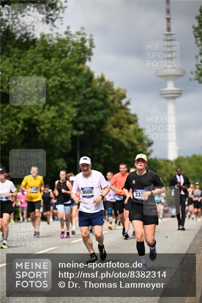 29.06.2025 - hella hamburg halbmarathon Dr. Thomas Lammeyer http://msf.ph/oto/8382314 29.06.2025 10:42:42 Kennedybrücke 1394, 1596, 1791, 1901, 2113, 2151, 3094, 3095, 3323, 3338, 3633, 3635, 3636, 3716, 3841, 3927, 4921, 5161, 5300, 5713, 5790, 6199, 6200, 6695, 6696, 6751, 6930, 7118, 7119, 7148, 7165, 7244, 7371, 7552, 7692, 7849, 7914, 8539, 8583, 8615, 9424, 9500, 9689, 9699, 10584 meine-sportfotos.de
