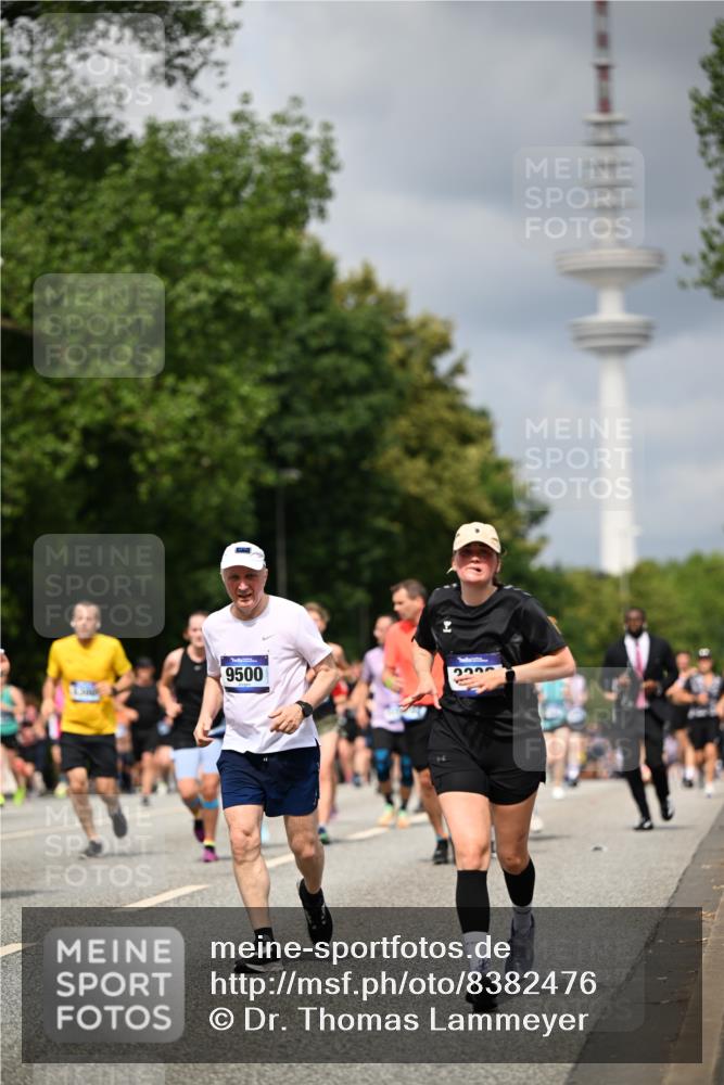 29.06.2025 - hella hamburg halbmarathon Dr. Thomas Lammeyer http://msf.ph/oto/8382476 29.06.2025 10:42:43 Kennedybrücke 1394, 1596, 1791, 1901, 2113, 2151, 3094, 3095, 3242, 3323, 3338, 3633, 3635, 3636, 3716, 3841, 3927, 4921, 5085, 5161, 5300, 5713, 5790, 6199, 6200, 6695, 6696, 6751, 6930, 7117, 7118, 7119, 7148, 7165, 7244, 7371, 7552, 7692, 7849, 7914, 8539, 8583, 8615, 9424, 9500, 9689, 9699, 10584 meine-sportfotos.de