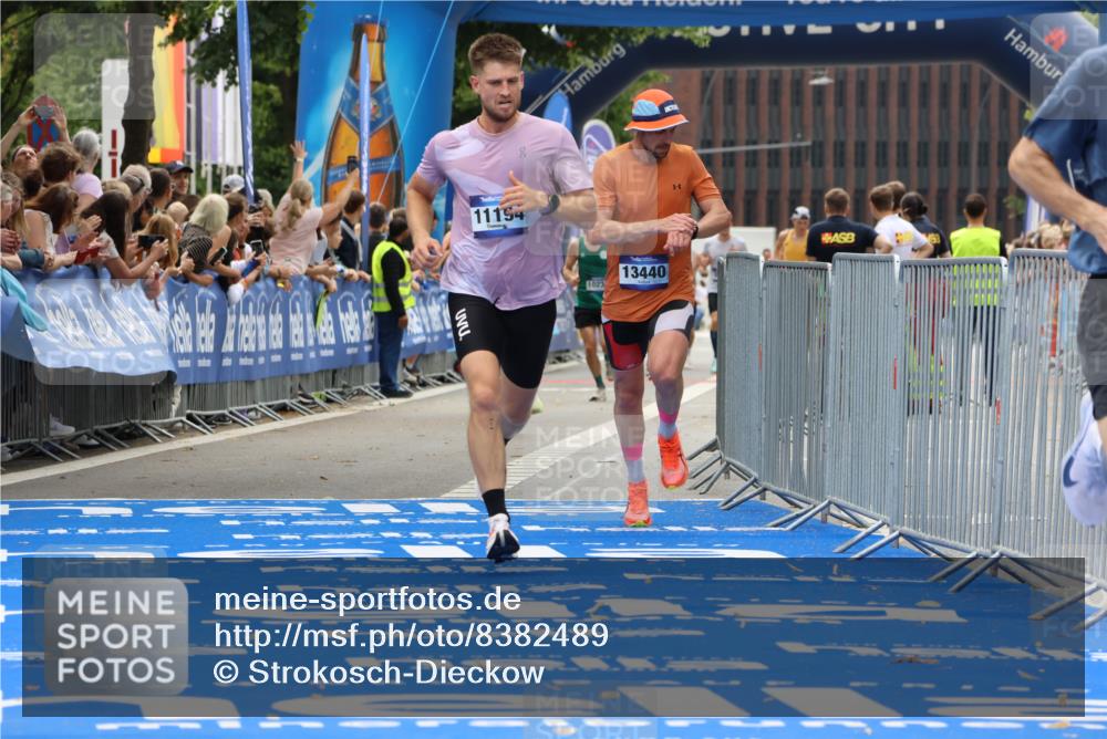 29.06.2025 - hella hamburg halbmarathon Strokosch-Dieckow http://msf.ph/oto/8382489 29.06.2025 10:23:54 Ziel 7963, 9447, 10780, 11194, 12360, 13440, 14753 meine-sportfotos.de