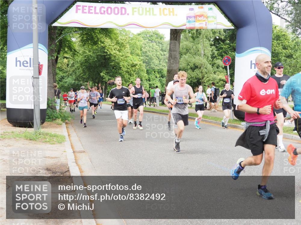 29.06.2025 - hella hamburg halbmarathon MichiJ http://msf.ph/oto/8382492 29.06.2025 10:46:42 Zwischen KM18-KM19 1019, 1544, 2426, 2730, 6087, 6754, 9985, 11250, 11935, 11937, 17304, 18727, 18855 meine-sportfotos.de