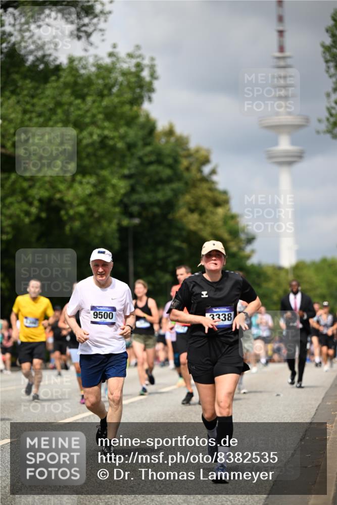 29.06.2025 - hella hamburg halbmarathon Dr. Thomas Lammeyer http://msf.ph/oto/8382535 29.06.2025 10:42:43 Kennedybrücke 1394, 1596, 1791, 1901, 2113, 2151, 3094, 3095, 3242, 3323, 3338, 3633, 3635, 3636, 3716, 3841, 3927, 4921, 5085, 5161, 5300, 5713, 5790, 6199, 6200, 6695, 6696, 6751, 6930, 7117, 7118, 7119, 7148, 7165, 7244, 7371, 7552, 7692, 7849, 7914, 8539, 8583, 8615, 9424, 9500, 9689, 9699, 10584 meine-sportfotos.de
