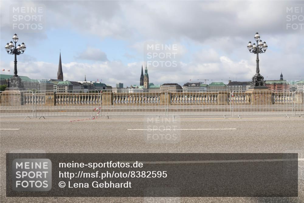 29.06.2025 - hella hamburg halbmarathon Lena Gebhardt http://msf.ph/oto/8382595 29.06.2025 08:52:25 Lombardsbrücke  meine-sportfotos.de
