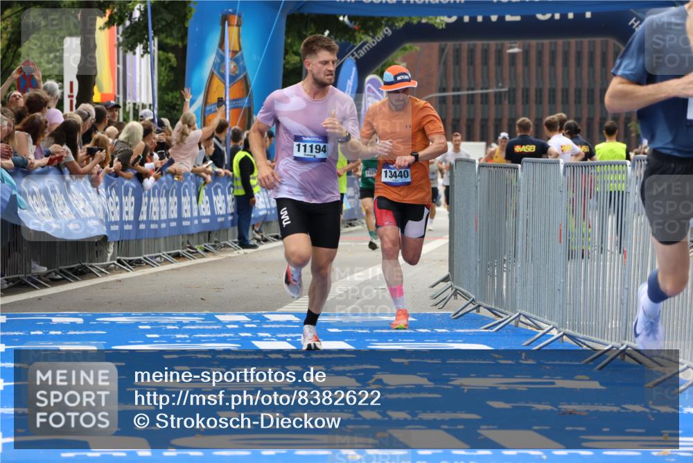29.06.2025 - hella hamburg halbmarathon Strokosch-Dieckow http://msf.ph/oto/8382622 29.06.2025 10:23:54 Ziel 7963, 9447, 10780, 11194, 12360, 13440, 14753 meine-sportfotos.de