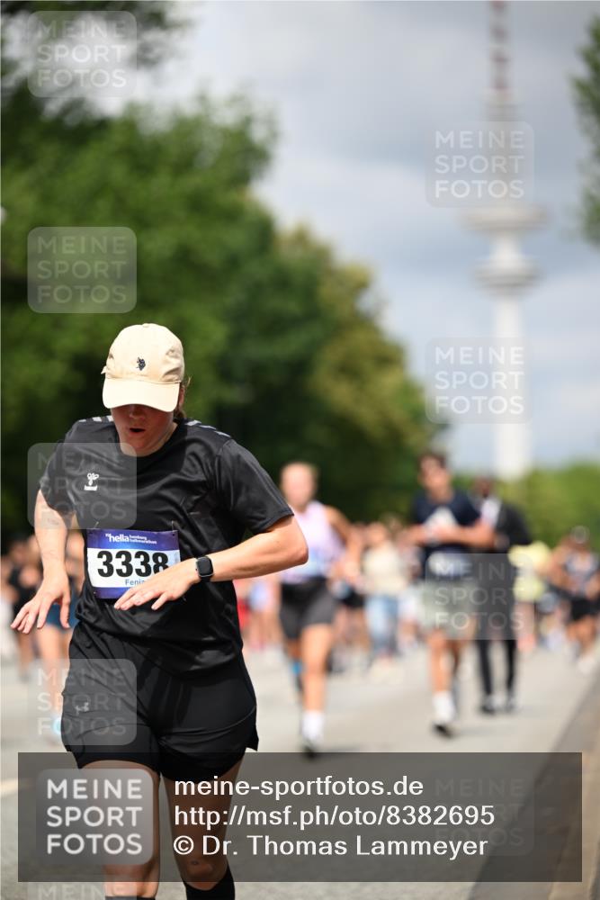 29.06.2025 - hella hamburg halbmarathon Dr. Thomas Lammeyer http://msf.ph/oto/8382695 29.06.2025 10:42:46 Kennedybrücke 1394, 1457, 1596, 1721, 1791, 1901, 2113, 2151, 3094, 3095, 3242, 3323, 3338, 3635, 3716, 3841, 3927, 4921, 5085, 5089, 5155, 5161, 5300, 5713, 5790, 6199, 6200, 6695, 6696, 6751, 6930, 7117, 7118, 7119, 7148, 7165, 7244, 7371, 7552, 7692, 7849, 7914, 8583, 8615, 8635, 8747, 9424, 9500, 9689, 9699, 10584 meine-sportfotos.de