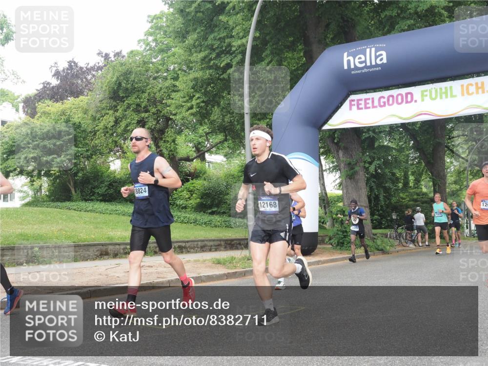 29.06.2025 - hella hamburg halbmarathon KatJ http://msf.ph/oto/8382711 29.06.2025 10:25:26 Zwischen KM18-KM19 1385, 2399, 3959, 5961, 6915, 7152, 7154 meine-sportfotos.de