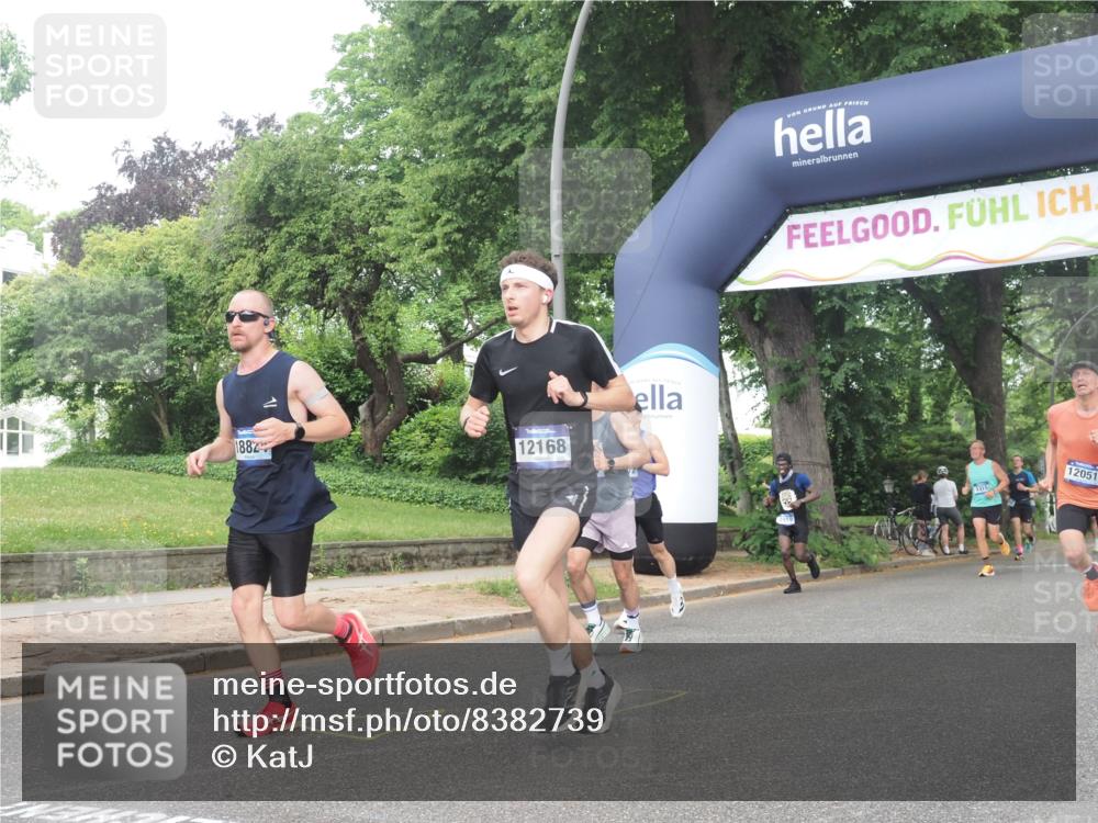 29.06.2025 - hella hamburg halbmarathon KatJ http://msf.ph/oto/8382739 29.06.2025 10:25:27 Zwischen KM18-KM19 1385, 3959, 5315, 5961, 6915, 7152, 7154 meine-sportfotos.de