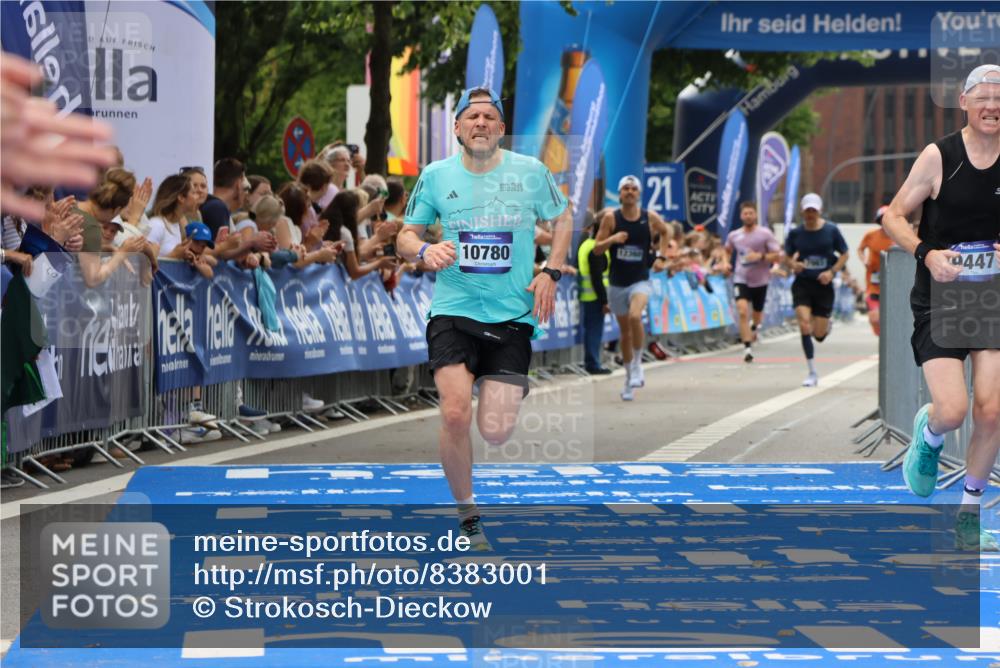 29.06.2025 - hella hamburg halbmarathon Strokosch-Dieckow http://msf.ph/oto/8383001 29.06.2025 10:23:46 Ziel 5301, 6699, 7963, 9151, 9447, 10780, 12360 meine-sportfotos.de