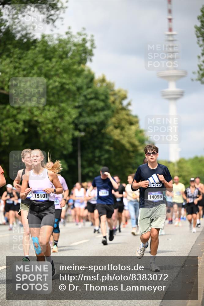 29.06.2025 - hella hamburg halbmarathon Dr. Thomas Lammeyer http://msf.ph/oto/8383072 29.06.2025 10:42:48 Kennedybrücke 1394, 1457, 1596, 1721, 1791, 1901, 2113, 2151, 2693, 2786, 3094, 3095, 3242, 3323, 3338, 3716, 3841, 3927, 4139, 4259, 4260, 5085, 5089, 5155, 5161, 5300, 5713, 6199, 6200, 6695, 6696, 6751, 6930, 7117, 7118, 7119, 7165, 7244, 7371, 7552, 7561, 7692, 7849, 7914, 8583, 8615, 8635, 8747, 9004, 9424, 9500, 9689, 9699, 10584 meine-sportfotos.de