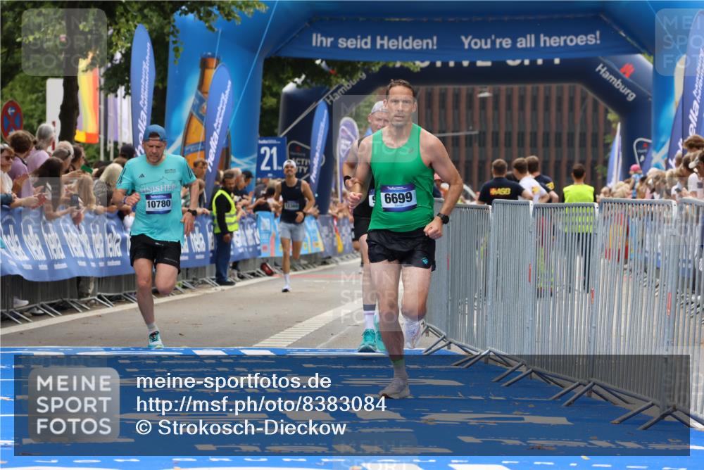 29.06.2025 - hella hamburg halbmarathon Strokosch-Dieckow http://msf.ph/oto/8383084 29.06.2025 10:23:44 Ziel 5301, 6699, 7834, 9151, 9447, 10780 meine-sportfotos.de