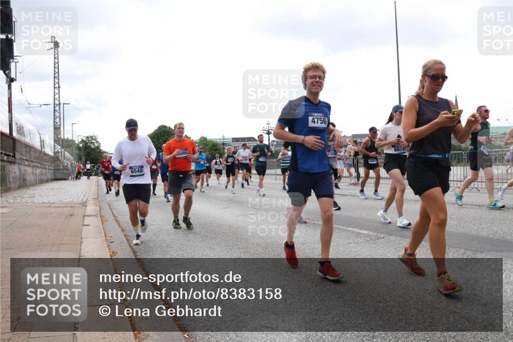29.06.2025 - hella hamburg halbmarathon Lena Gebhardt http://msf.ph/oto/8383158 29.06.2025 10:40:23 Lombardsbrücke 5113, 6548, 3005, 11717, 4756, 12444, 6673, 1018, 1037, 1058, 1076, 1291, 1586, 1691, 1899, 2019, 2042, 2109, 2206, 2254, 2515, 2572, 2762, 2763, 2866, 2888, 3237, 3293, 3295, 3515, 3607, 3808, 3810, 4173, 4271, 4411, 4471, 4612, 4756, 4906, 5059, 5113, 5229, 5263, 5351, 5352, 5654, 5702, 5877, 5901, 5975, 6076, 6097, 6229, 6278, 6280, 6363, 6463, 6548, 6673, 6698, 6750, 6866, 6876, 6890, 6920, 7108, 7174, 7455, 7456, 7675, 7850, 7956, 8307, 8378, 8391 meine-sportfotos.de