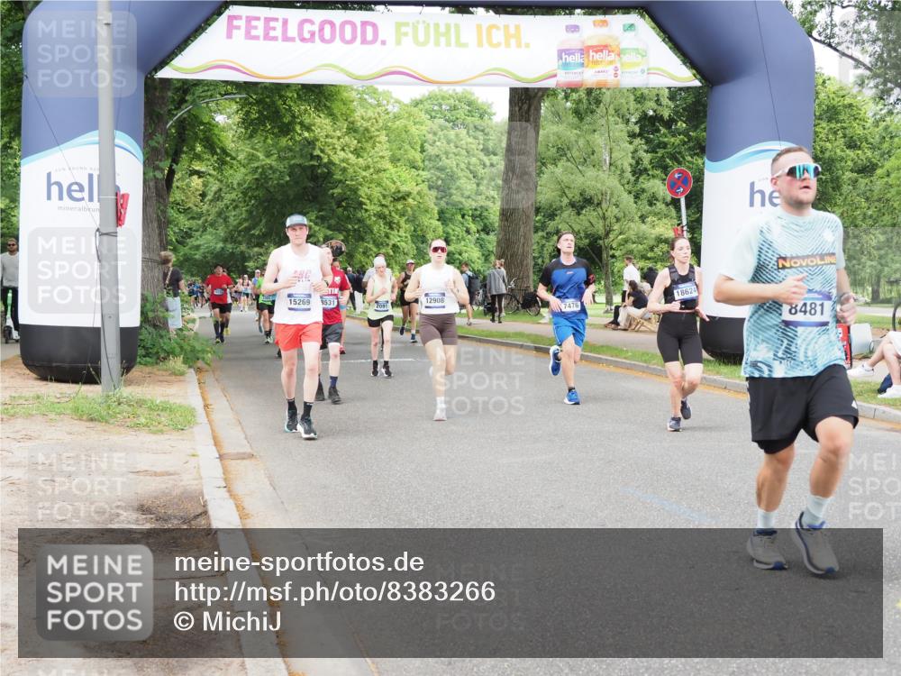 29.06.2025 - hella hamburg halbmarathon MichiJ http://msf.ph/oto/8383266 29.06.2025 10:46:51 Zwischen KM18-KM19 3780, 6327, 7476, 8481, 8531, 9741, 10271, 11366, 13993, 14471, 14577, 14631, 15269, 18063, 18624 meine-sportfotos.de