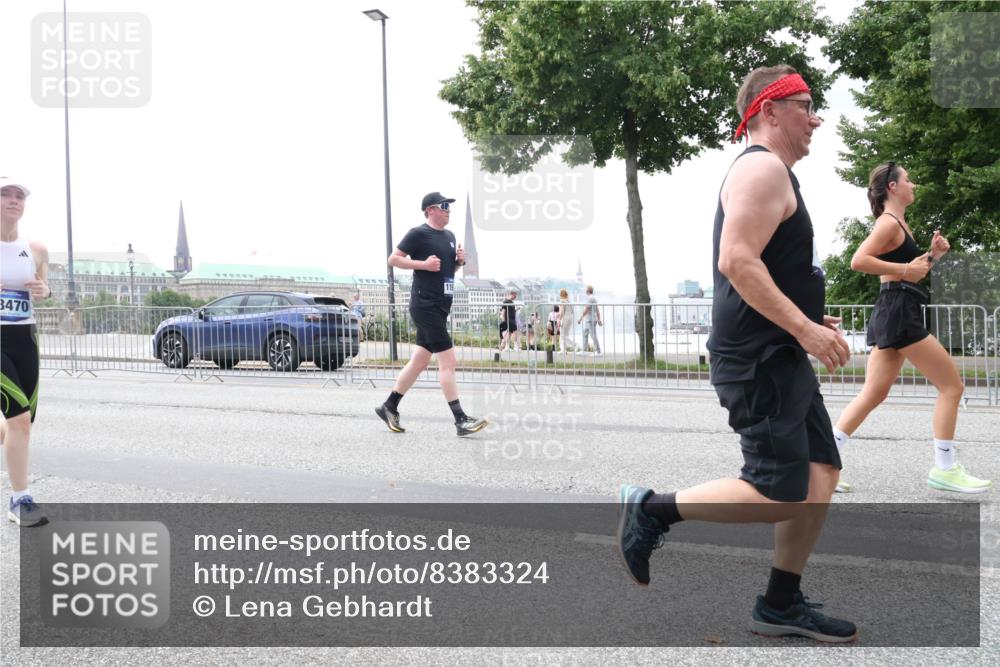 29.06.2025 - hella hamburg halbmarathon Lena Gebhardt http://msf.ph/oto/8383324 29.06.2025 10:49:37 Lombardsbrücke 3470, 1040, 1041, 1525, 1625, 1805, 1888, 2067, 2212, 2395, 2466, 2527, 2541, 2668, 2862, 2927, 2997, 3070, 3183, 3232, 3383, 3943, 4403, 4525, 4527, 4589, 4769, 4809, 4870, 5076, 5106, 5463, 5552, 5694, 6191, 6694, 6989, 7301, 7305, 7339, 7366, 7650, 7679, 7931, 7936, 8065, 8549, 9015, 9162, 9245, 9261, 10033, 10038, 10130, 10333, 10403, 10479, 10683, 10704, 10782, 10785, 11558, 11631, 12124, 12388, 13764, 14545, 14692 meine-sportfotos.de