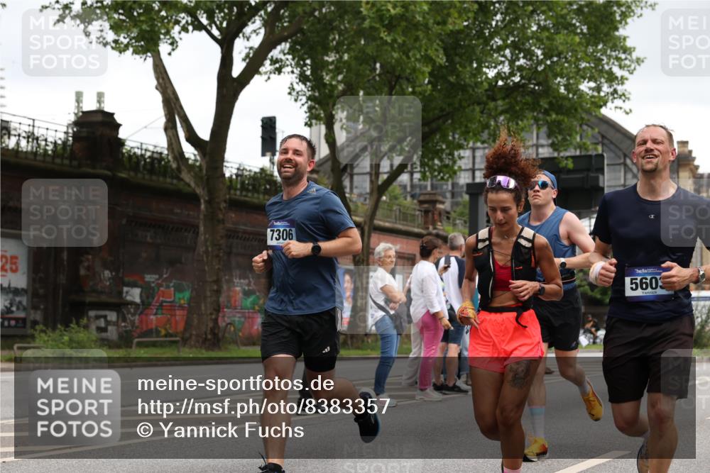 29.06.2025 - hella hamburg halbmarathon Yannick Fuchs http://msf.ph/oto/8383357 29.06.2025 10:55:05 20KM 1188, 1453, 1823, 2426, 2661, 3698, 5379, 5602, 5603, 5613, 5775, 6201, 6674, 6708, 6921, 7006, 7250, 7306, 7759, 7761, 8177, 8483, 8662, 9020, 9021, 9071, 9611, 9984, 10295, 10882, 12377, 12789, 12908, 13459, 13516, 13558, 16621, 17145, 17181, 17226, 17670, 17951, 18133, 18757, 19117, 19146, 19242 meine-sportfotos.de