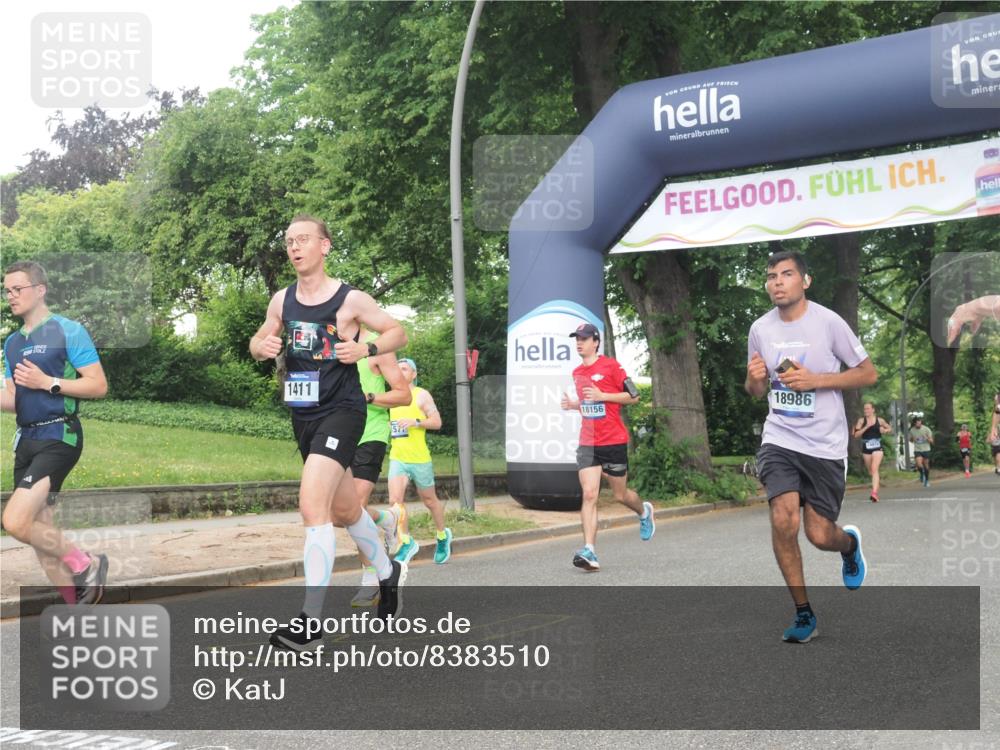 29.06.2025 - hella hamburg halbmarathon KatJ http://msf.ph/oto/8383510 29.06.2025 10:25:32 Zwischen KM18-KM19 1411, 1571, 3959, 5315, 5961, 8362 meine-sportfotos.de