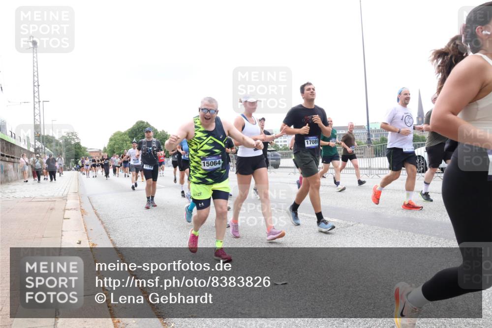 29.06.2025 - hella hamburg halbmarathon Lena Gebhardt http://msf.ph/oto/8383826 29.06.2025 10:49:39 Lombardsbrücke 3183, 15064, 17089, 1040, 1041, 1525, 1625, 1805, 1888, 2067, 2212, 2466, 2527, 2541, 2668, 2862, 2927, 2997, 3070, 3183, 3232, 3383, 3943, 4403, 4525, 4527, 4589, 4769, 4809, 4870, 5076, 5106, 5463, 5552, 5694, 6191, 6694, 6989, 7301, 7305, 7339, 7366, 7650, 7679, 7931, 7936, 8065, 8549, 9015, 9162, 9245, 9261, 10033, 10038, 10130, 10333, 10403, 10479, 10683, 10704, 10782, 10785, 11558, 11631, 12124, 12388, 13764, 14545, 14692 meine-sportfotos.de