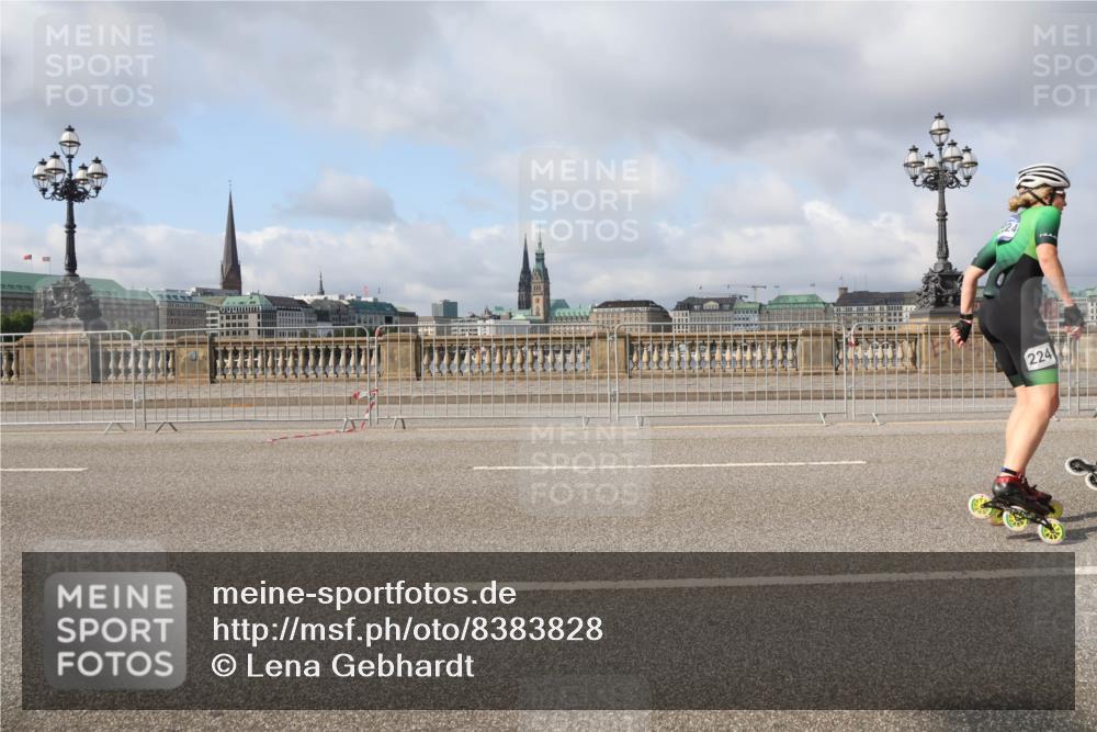 29.06.2025 - hella hamburg halbmarathon Lena Gebhardt http://msf.ph/oto/8383828 29.06.2025 08:52:27 Lombardsbrücke 224 meine-sportfotos.de