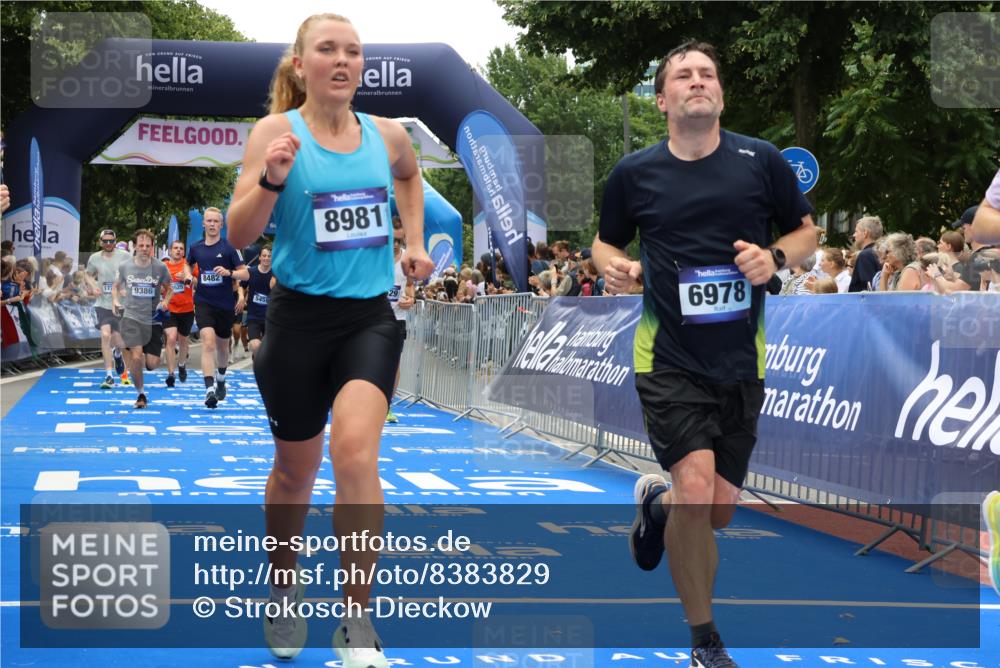 29.06.2025 - hella hamburg halbmarathon Strokosch-Dieckow http://msf.ph/oto/8383829 29.06.2025 10:46:28 Ziel 2222, 2842, 4237, 4497, 5459, 6421, 6978, 7335, 8482, 8981, 9232, 9386, 9529, 9786, 11185, 11773, 12171, 12651, 12891, 13525, 13698, 14045, 14228, 14482, 15133, 15157, 15206, 16127, 17281, 17461, 18211, 18637, 18882, 19209 meine-sportfotos.de