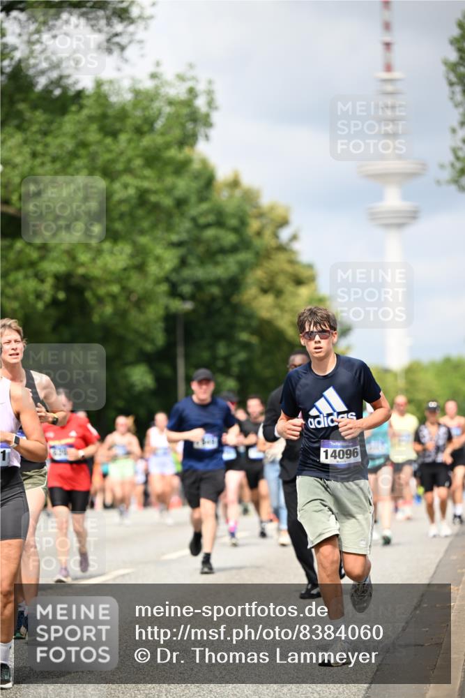 29.06.2025 - hella hamburg halbmarathon Dr. Thomas Lammeyer http://msf.ph/oto/8384060 29.06.2025 10:42:49 Kennedybrücke 1457, 1596, 1721, 1791, 2113, 2151, 2486, 2693, 2786, 3094, 3095, 3242, 3323, 3338, 3716, 3841, 3927, 4139, 4155, 4259, 4260, 5085, 5089, 5155, 5161, 5300, 5713, 6199, 6200, 6695, 6696, 6751, 6930, 7117, 7118, 7119, 7165, 7371, 7552, 7561, 7692, 7849, 7914, 8583, 8615, 8635, 8747, 9004, 9424, 9500, 9689, 9699, 10584 meine-sportfotos.de