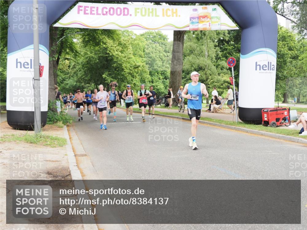 29.06.2025 - hella hamburg halbmarathon MichiJ http://msf.ph/oto/8384137 29.06.2025 10:47:03 Zwischen KM18-KM19 2167, 2363, 3169, 3698, 4013, 5347, 6757, 11623, 12761, 15733, 16754, 17491, 18130, 18200, 18202, 18556 meine-sportfotos.de