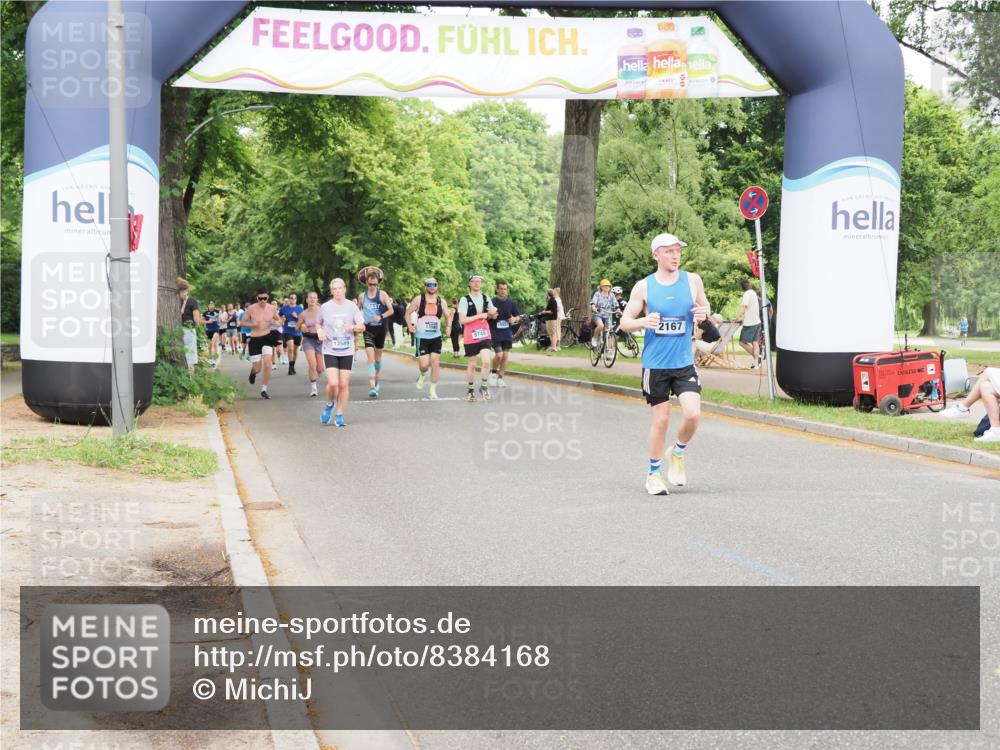 29.06.2025 - hella hamburg halbmarathon MichiJ http://msf.ph/oto/8384168 29.06.2025 10:47:04 Zwischen KM18-KM19 2167, 2363, 3169, 3698, 4013, 5347, 11623, 12761, 13589, 15733, 16754, 18200, 18556 meine-sportfotos.de