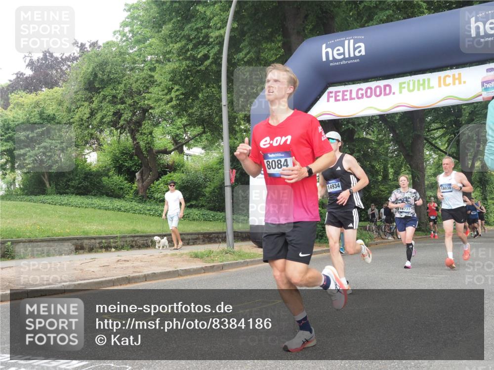 29.06.2025 - hella hamburg halbmarathon KatJ http://msf.ph/oto/8384186 29.06.2025 10:25:37 Zwischen KM18-KM19 1411, 1571, 4860, 8084, 8362 meine-sportfotos.de