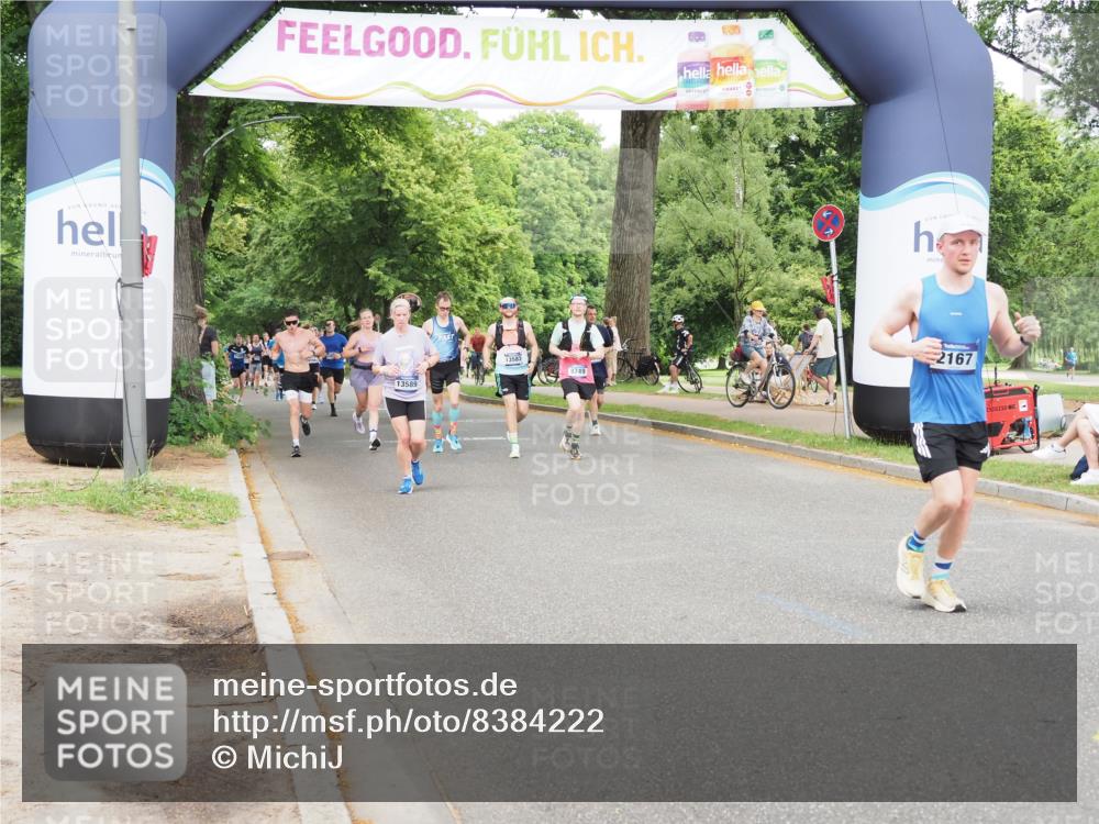 29.06.2025 - hella hamburg halbmarathon MichiJ http://msf.ph/oto/8384222 29.06.2025 10:47:05 Zwischen KM18-KM19 2167, 2363, 3169, 3698, 4013, 5347, 8749, 11623, 12761, 13589, 15733, 16754 meine-sportfotos.de