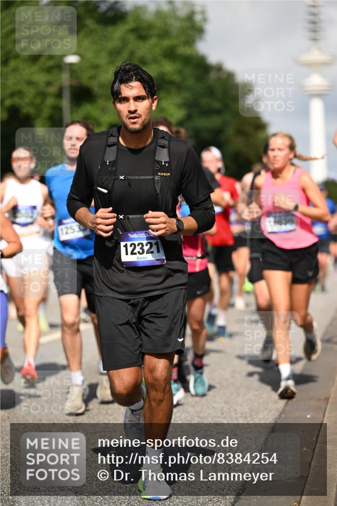29.06.2025 - hella hamburg halbmarathon Dr. Thomas Lammeyer http://msf.ph/oto/8384254 29.06.2025 09:59:19 Kennedybrücke 1151, 1200, 1461, 1630, 1683, 1689, 1696, 1706, 1884, 2207, 2706, 2708, 3213, 3435, 3654, 3692, 3985, 4088, 4121, 4189, 4324, 4345, 4601, 4847, 4890, 5102, 5421, 5459, 5638, 5915, 6009, 6027, 6054, 6421, 6532, 6691, 6938, 7052, 7056, 7269, 7312, 7367, 7657, 8139, 8153, 8205, 8216, 8218, 8234, 8302, 8371, 8454, 8487, 8577, 8720, 8856, 8899, 8927, 8955, 8977, 9386, 9491, 9529, 9786, 9959, 10053, 10115, 10184, 10263, 11356 meine-sportfotos.de
