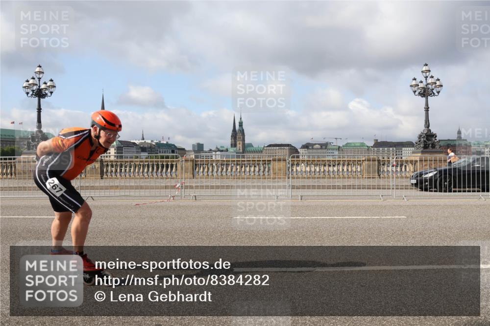 29.06.2025 - hella hamburg halbmarathon Lena Gebhardt http://msf.ph/oto/8384282 29.06.2025 08:52:41 Lombardsbrücke 267 meine-sportfotos.de