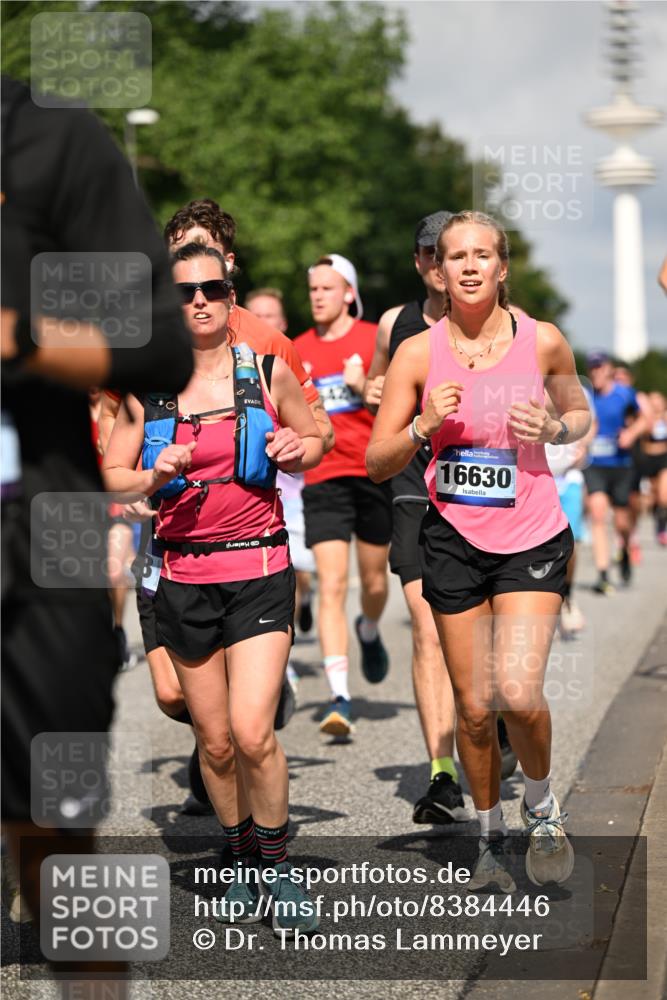 29.06.2025 - hella hamburg halbmarathon Dr. Thomas Lammeyer http://msf.ph/oto/8384446 29.06.2025 09:59:20 Kennedybrücke 1151, 1200, 1461, 1630, 1683, 1689, 1696, 1706, 1884, 2207, 2706, 2708, 3213, 3435, 3654, 3692, 3985, 4033, 4088, 4121, 4189, 4324, 4345, 4601, 4847, 4890, 5102, 5421, 5459, 5915, 6009, 6027, 6054, 6421, 6532, 6691, 6938, 7052, 7056, 7269, 7312, 7332, 7367, 7657, 8139, 8153, 8205, 8216, 8218, 8234, 8302, 8371, 8454, 8487, 8577, 8720, 8856, 8899, 8927, 8955, 8977, 9386, 9491, 9529, 9786, 9934, 9959, 10115, 10184, 10263, 11356 meine-sportfotos.de