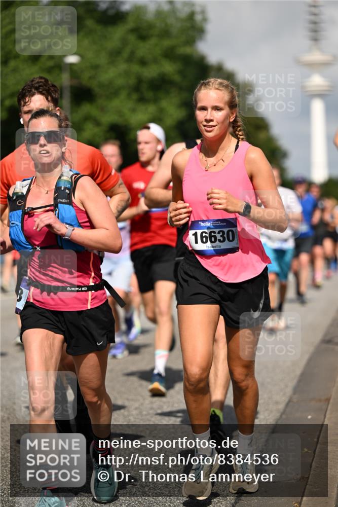 29.06.2025 - hella hamburg halbmarathon Dr. Thomas Lammeyer http://msf.ph/oto/8384536 29.06.2025 09:59:20 Kennedybrücke 1151, 1200, 1461, 1630, 1683, 1689, 1696, 1706, 1884, 2207, 2706, 2708, 3213, 3435, 3654, 3692, 3985, 4033, 4088, 4121, 4189, 4324, 4345, 4601, 4847, 4890, 5102, 5421, 5459, 5915, 6009, 6027, 6054, 6421, 6532, 6691, 6938, 7052, 7056, 7269, 7312, 7332, 7367, 7657, 8139, 8153, 8205, 8216, 8218, 8234, 8302, 8371, 8454, 8487, 8577, 8720, 8856, 8899, 8927, 8955, 8977, 9386, 9491, 9529, 9786, 9934, 9959, 10115, 10184, 10263, 11356 meine-sportfotos.de