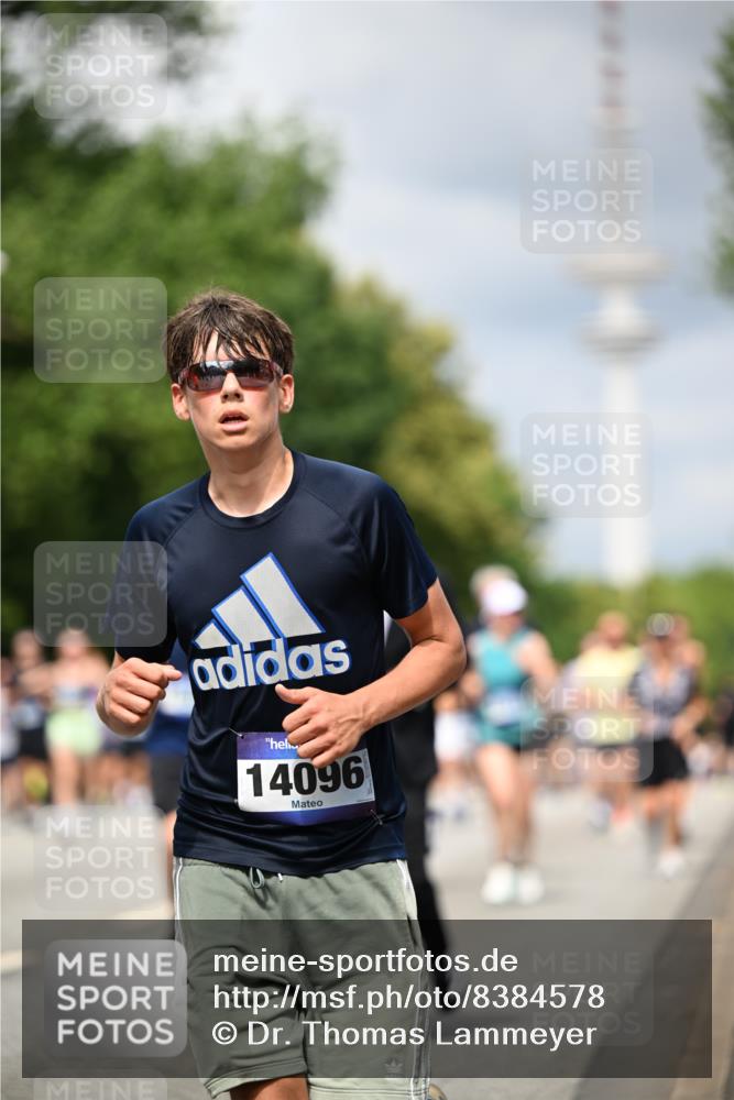 29.06.2025 - hella hamburg halbmarathon Dr. Thomas Lammeyer http://msf.ph/oto/8384578 29.06.2025 10:42:52 Kennedybrücke 1457, 1596, 1721, 2113, 2151, 2486, 2693, 2786, 3094, 3095, 3242, 3323, 3338, 3841, 3927, 4139, 4155, 4259, 4260, 5085, 5089, 5155, 5161, 5300, 6199, 6200, 6695, 6696, 6751, 7117, 7118, 7119, 7165, 7371, 7552, 7561, 7692, 7849, 7914, 8583, 8635, 8747, 9004, 9424, 9500, 9689, 9699, 10584 meine-sportfotos.de