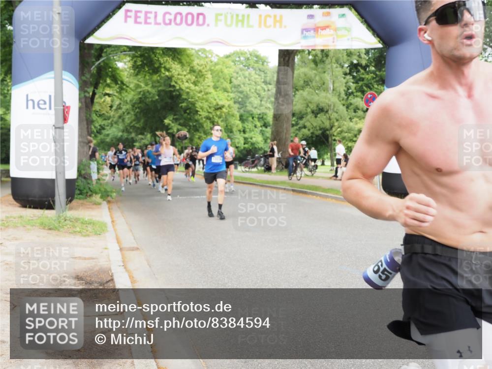 29.06.2025 - hella hamburg halbmarathon MichiJ http://msf.ph/oto/8384594 29.06.2025 10:47:09 Zwischen KM18-KM19 2167, 5272, 8749, 13583, 13589, 14902, 14965, 18551 meine-sportfotos.de