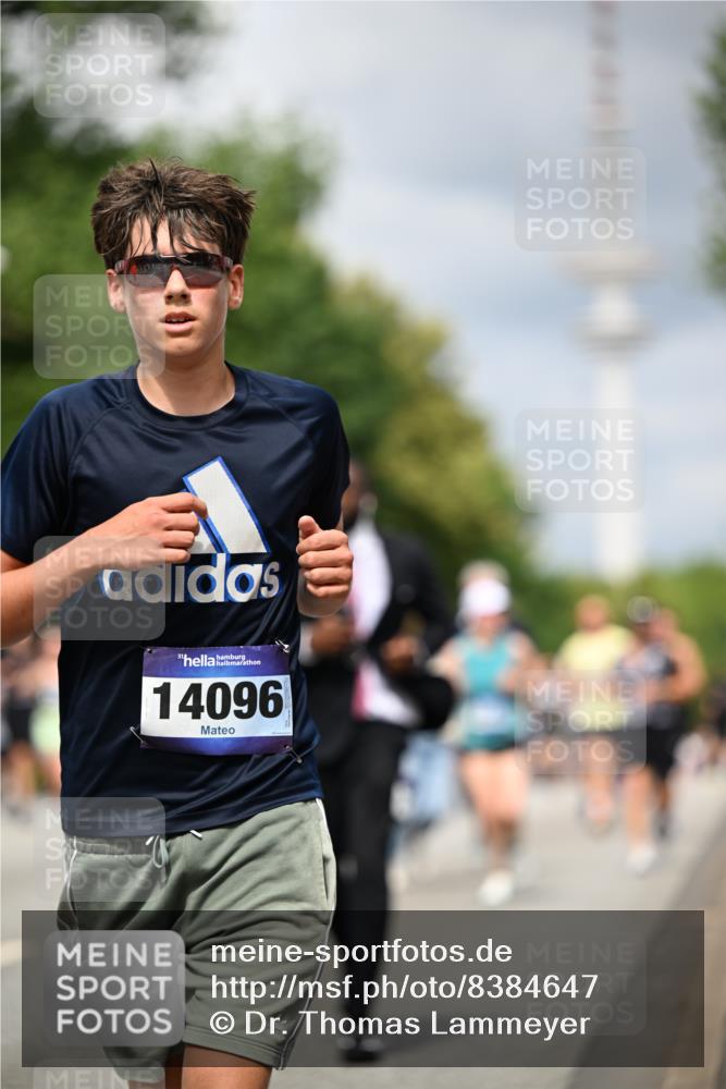 29.06.2025 - hella hamburg halbmarathon Dr. Thomas Lammeyer http://msf.ph/oto/8384647 29.06.2025 10:42:52 Kennedybrücke 1457, 1596, 1721, 2113, 2151, 2486, 2693, 2786, 3094, 3095, 3242, 3323, 3338, 3841, 3927, 4139, 4155, 4259, 4260, 5085, 5089, 5155, 5161, 5300, 6199, 6200, 6695, 6696, 6751, 7117, 7118, 7119, 7165, 7371, 7552, 7561, 7692, 7849, 7914, 8583, 8635, 8747, 9004, 9424, 9500, 9689, 9699, 10584 meine-sportfotos.de