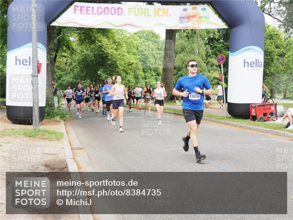 29.06.2025 - hella hamburg halbmarathon MichiJ http://msf.ph/oto/8384735 29.06.2025 10:47:11 Zwischen KM18-KM19 5272, 8749, 12422, 13583, 13589, 14902, 14965, 18551 meine-sportfotos.de