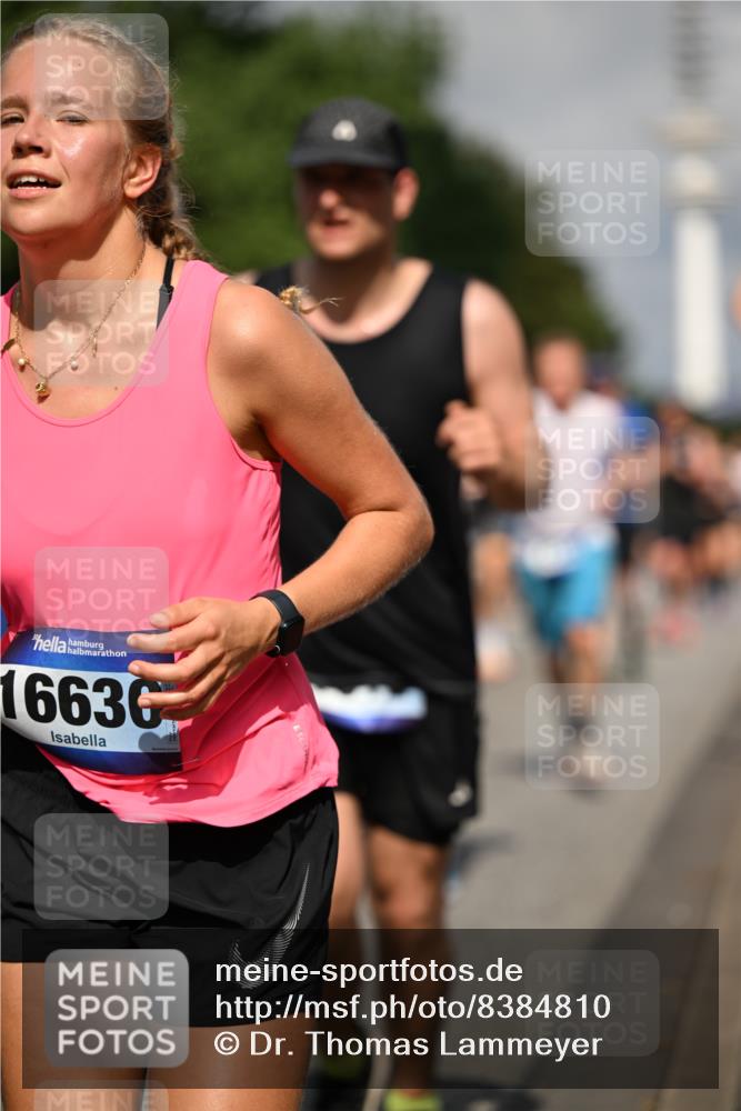 29.06.2025 - hella hamburg halbmarathon Dr. Thomas Lammeyer http://msf.ph/oto/8384810 29.06.2025 09:59:21 Kennedybrücke 1151, 1200, 1216, 1461, 1630, 1683, 1689, 1696, 1706, 1884, 2207, 2706, 2708, 3213, 3435, 3654, 3692, 3985, 4033, 4088, 4121, 4127, 4189, 4324, 4345, 4601, 4847, 4890, 5421, 5459, 5915, 6009, 6054, 6421, 6532, 6691, 6938, 7052, 7056, 7269, 7312, 7332, 7367, 7657, 8139, 8153, 8205, 8216, 8234, 8302, 8454, 8487, 8577, 8720, 8856, 8899, 8927, 8955, 8977, 9386, 9491, 9529, 9551, 9786, 9934, 9959, 10115, 10184, 10263, 11356 meine-sportfotos.de